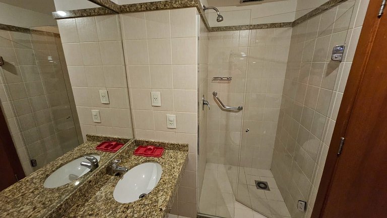 403- Flat charmoso 3 pessoas garagem e lazer bem localizado