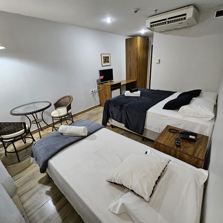 305- Flat charmoso 3 pessoas garagem e lazer bem localizado