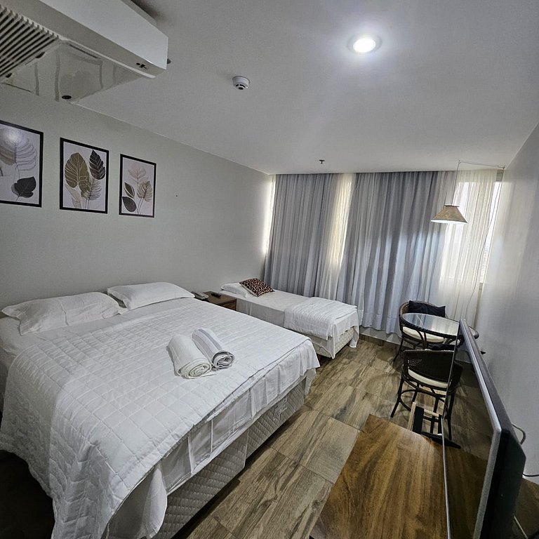 305- Flat charmoso 3 pessoas garagem e lazer bem localizado